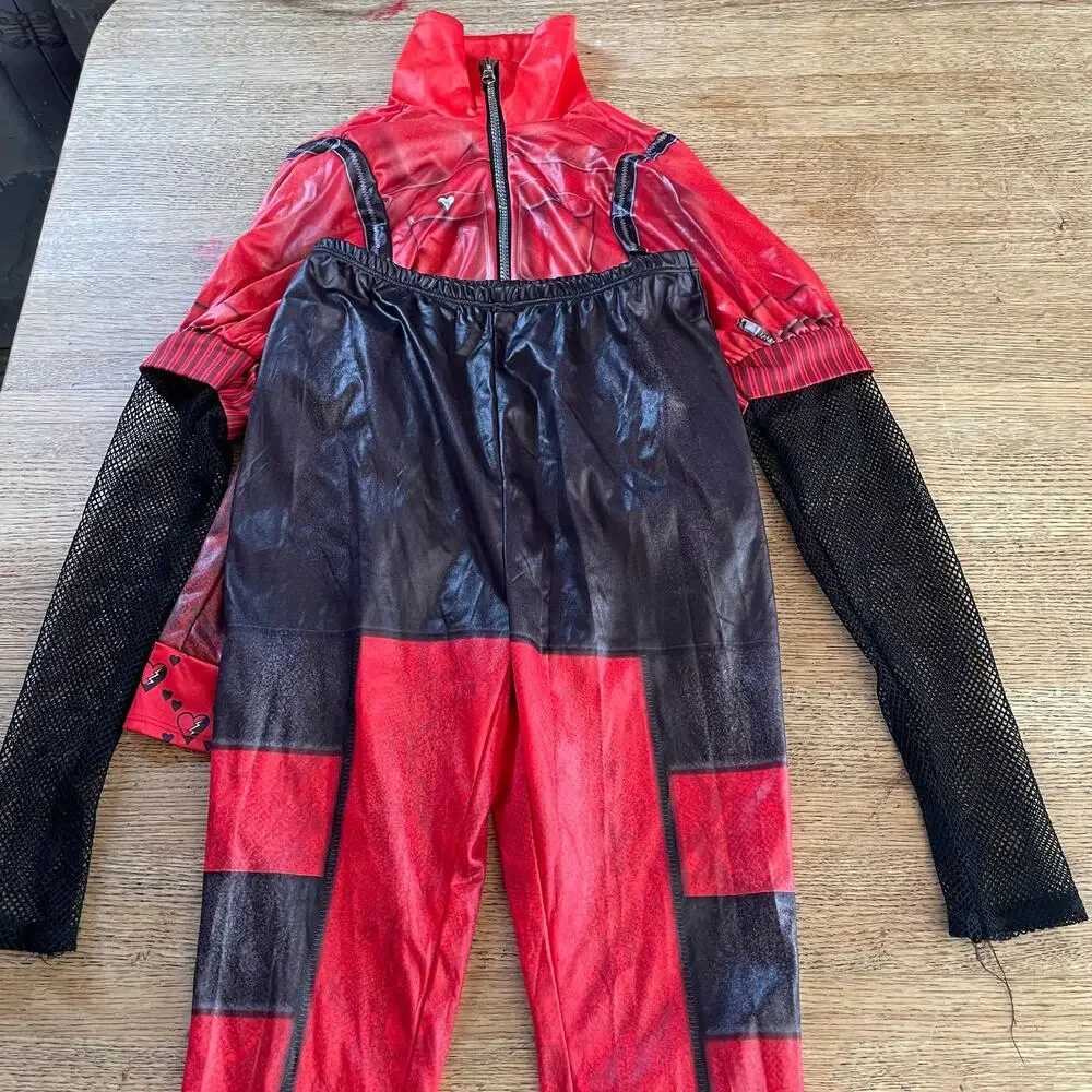 Disney Descendants 4 Rise of Red Halloween Costume Size M 8-10